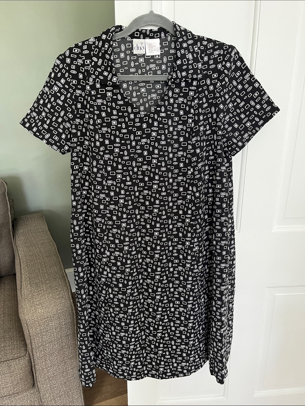 Duo Maternity Dress size L Black White Geometric Short Sleeves